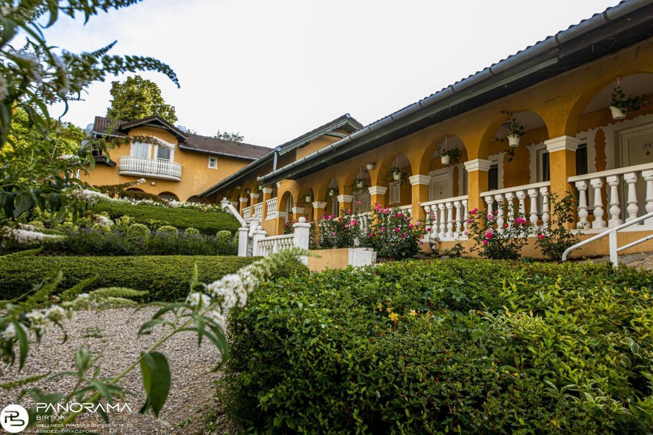 Panorama Birtok - Wellness Panzio, Konferencia Es Rendezvenykoezpont Bed and Breakfast Győrújbarát Exteriör bild